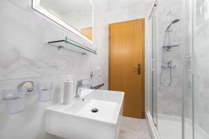 One-Bedroom Apartment room in Apartments Lucija 2