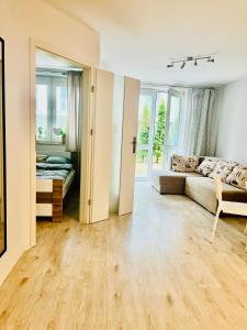 Apartament z ogródkiem