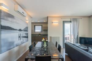 Mulino Vista Lake by RentComo