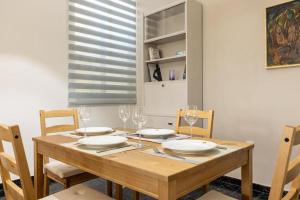 Chania central and spacious