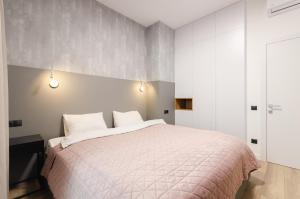 Petrovdom Apartments 03-161 in RC Yaroslaviv Grad, Bulvarno-Kudriavska 17