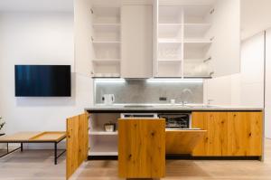 Petrovdom Apartments 03-161 in RC Yaroslaviv Grad, Bulvarno-Kudriavska 17