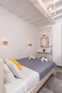 Orpheas Rooms Myconos Greece