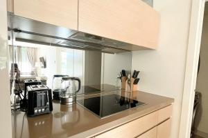 Docklands Comfy Modern Stay