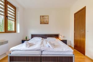 Pamporovo Palace - 2BD next to the Ski Slopes by Flat Manager