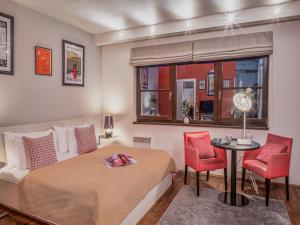 Studio Kafka  room in 4 Arts Suites