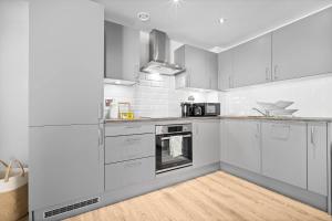 Stylish 2 Bedroom Apartment - Netflix - Jewellery Quarter - City Centre - 114JQ