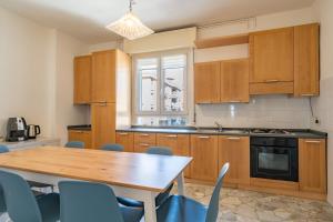 Spacious Apartment with Panoramic Views in Lecco