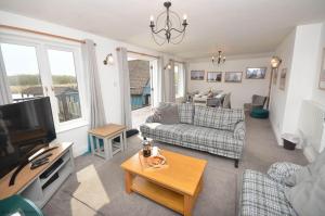 The Boat House - Holiday Home in Horning on the Norfolk Broads