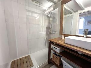 Le Costabella - Appartement pour 4 personnes à 5 minutes de la plage de lAlmanarre à Hyères