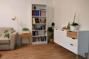 Peaceful and Furnished 80m2 3-room apartment with free parking