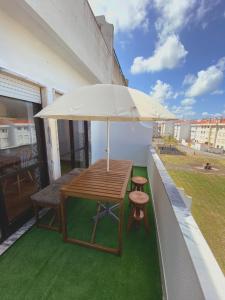 Family Apartment with Balcony, 5 min from the Beach