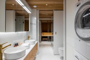 Scandinavian Deluxe House With Private Sauna at Kamppi