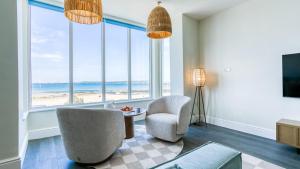 3 Beach Terrace