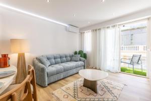 LB Vacation Rentals I Beautiful 2BR Apt, Renovated in 2025, La Croisette, Minutes from Beach and Palais