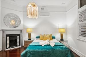 Picture Perfecttimeless treasures