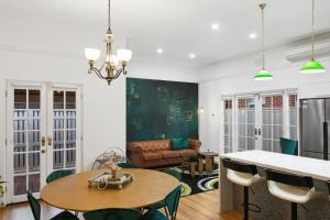 Picture Perfecttimeless treasures