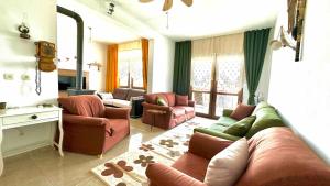 Lily Guest House with Amazing View House with Garden - Ubytování bez kategorie ve městě Gokceada Town