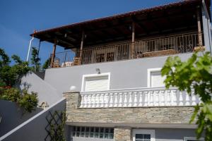 Villa PAPADATES NEFELI