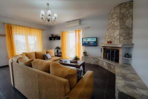 Villa PAPADATES NEFELI