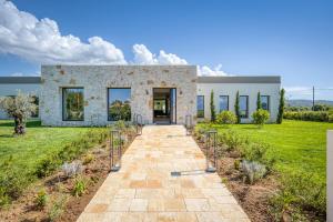 Villa Serenissima by PosarelliVillas