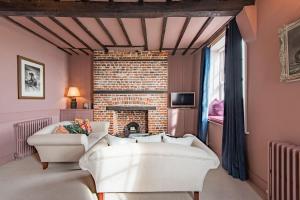 The Albion by Keepers Cottages