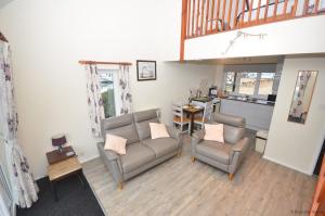 Cavell - sleeps 2 people right in the heart of Wroxham on the Norfolk Broads