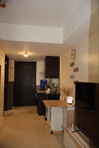 Kasara Urban Resort Ellys Pad with balcony