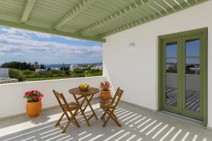 Nostalgia Ambelas Paros Seaside Apartments
