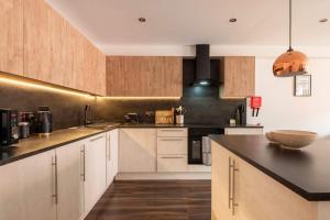 Stylish 2 Bedroom Apartment in Central Hull