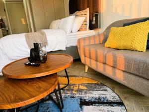 Sunset Studio at One Rosebank