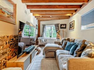 3 bed property in Blandford Forum 83442
