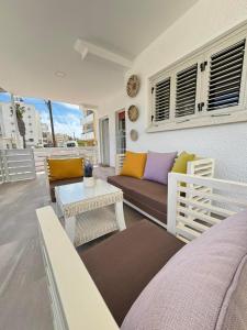 Makenzy Mermaid 2 Bedroom Apartment