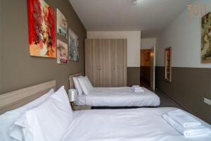 One of a kind 5BR penthouse - Fully equipped with AC by 360 Estates