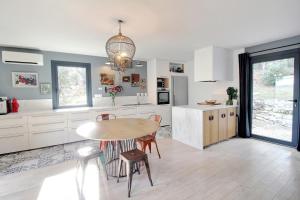 Villas La maison du Barroux avec vue, calme et piscine : photos des chambres