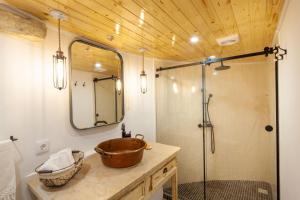 The Indigo Windmill Retreat, Peniche