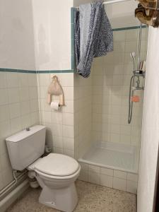 LE BOHÈME - balcon vue jardin - clim - place de parking - wifi - 5min plage