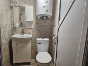 Малко студио в центъра на град Бургас II