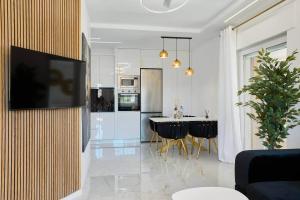 Casa Loresa Gold - By Welcomely