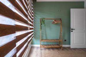 Forest Inspired Designed 1BR Luxury Flat In Tomtom