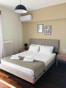 Kate Apartmentacross the marina