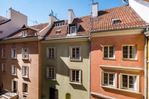 Warsaw Main Square Apartment by BookingHost