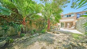 Nouveau-Maison Yuccas