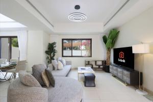 Livbnb-3B Family Villa,Near Community Central Park