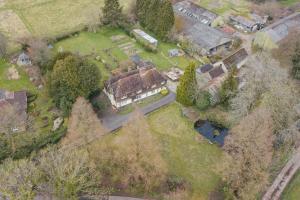 Water Farm House by Keepers Cottages