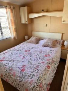 Browns caravan rentals, 8 berth, the chase, ingoldmells
