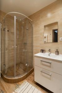 Spacious 1-bedroom Apartment