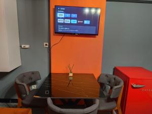 Orange Apart Suit Hotel