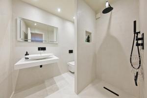 Beautiful Westbourne 2Bdr Haven