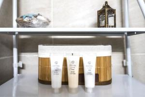 Spacious Sunny Apartment